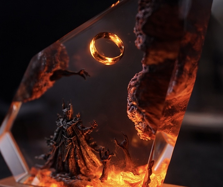 LOTR Lamp